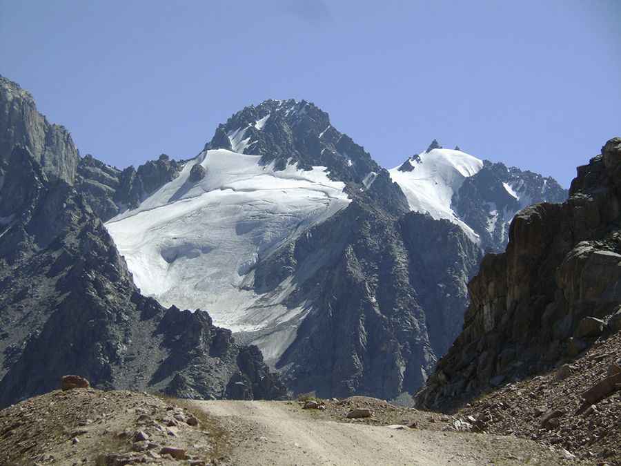 Ultimate 4wd destination: Lokomotiv Peak