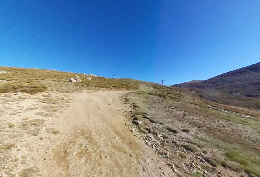 What are the highest roads in Corsica?