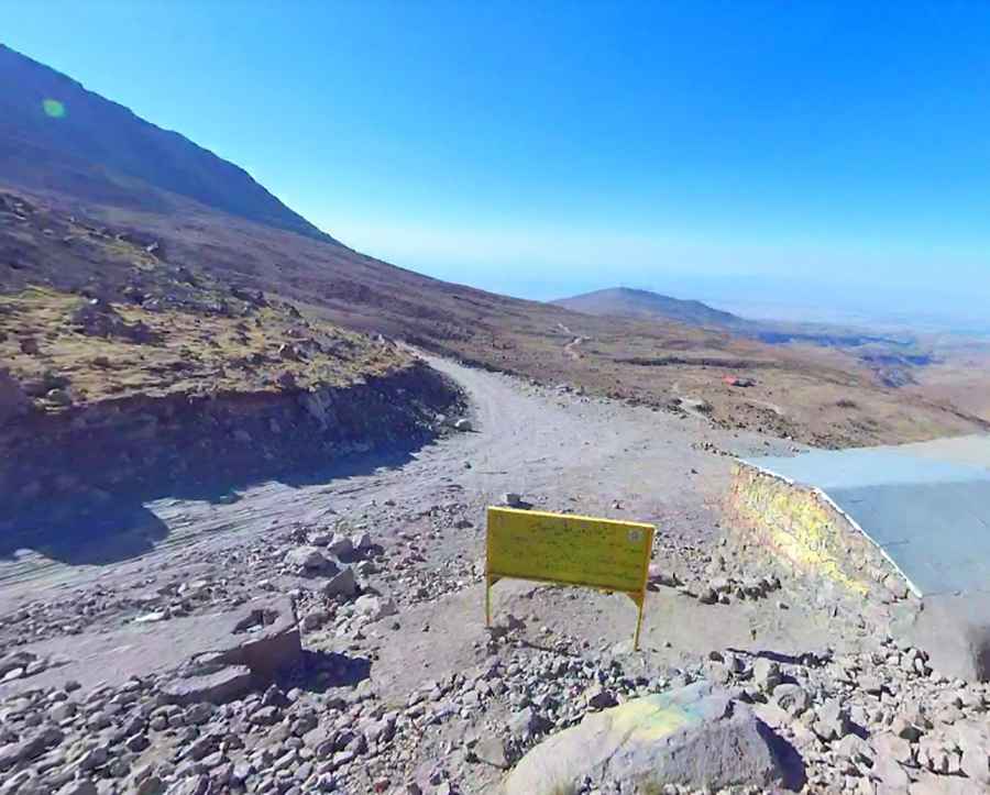 What are the highest roads in Iran?