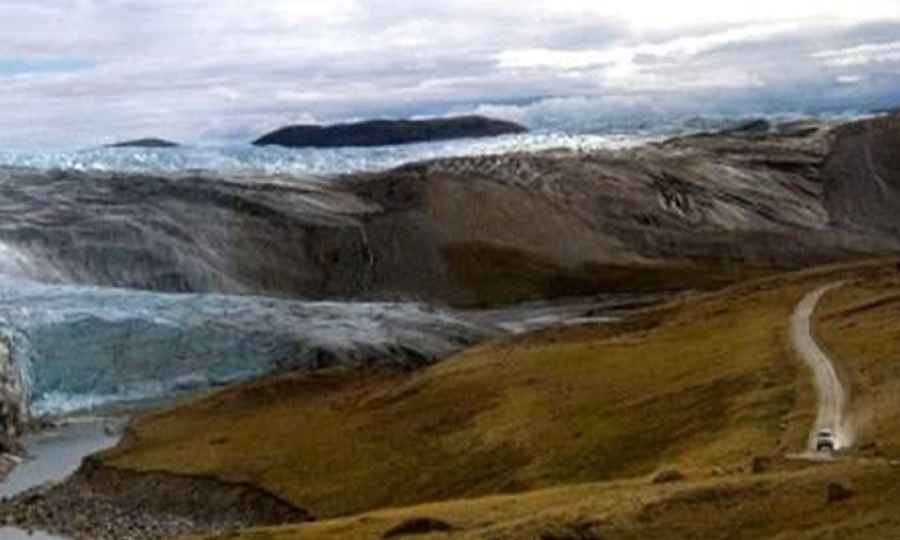 What is the Arctic Circle Road?