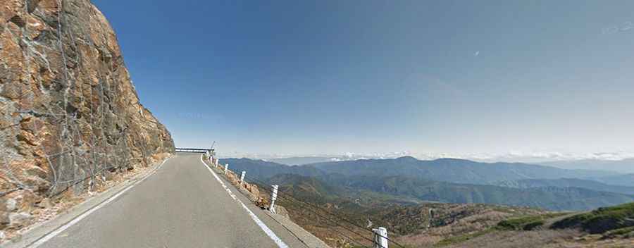 What is the highest paved road in Japan?