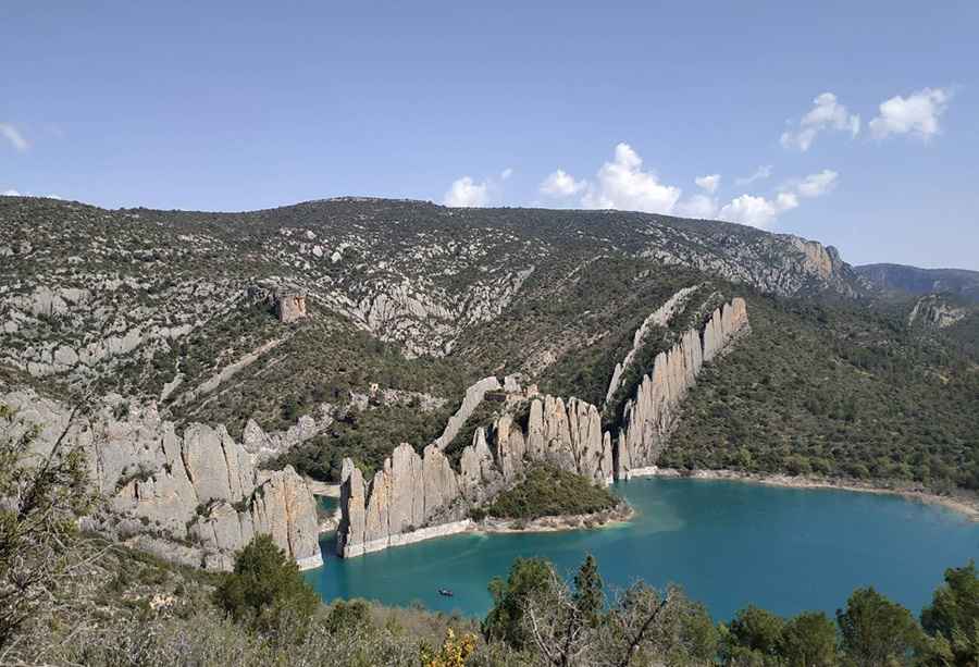 What is the Muralla de Finestres?