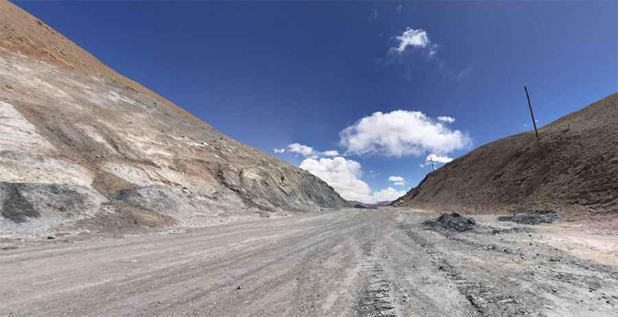 What’s the highest pass of the Pamir Highway?