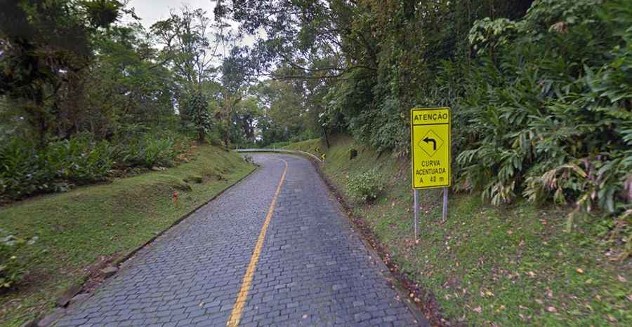 When was Rodovia da Graciosa built?