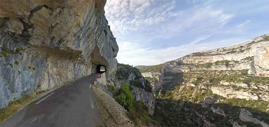 Where are the Gorges de la Nesque?