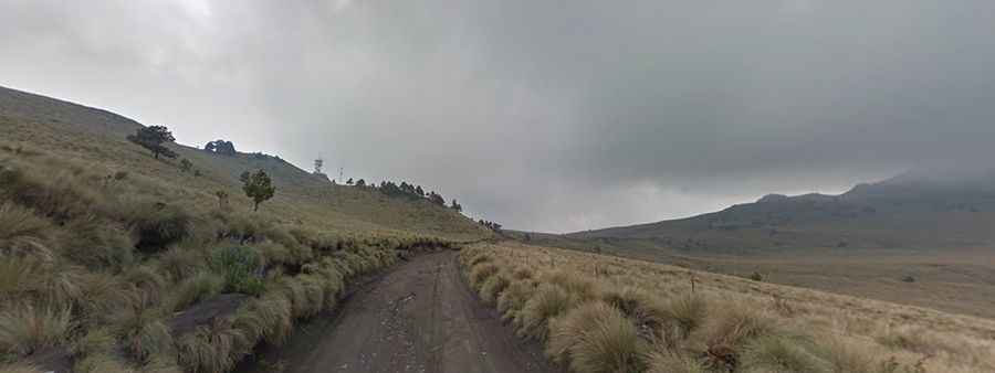 Where is Altzomoni Peak?