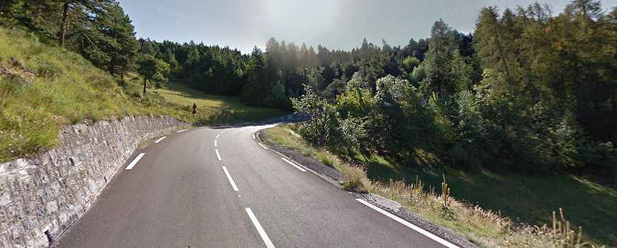 Where is Col de Ste-Anne?