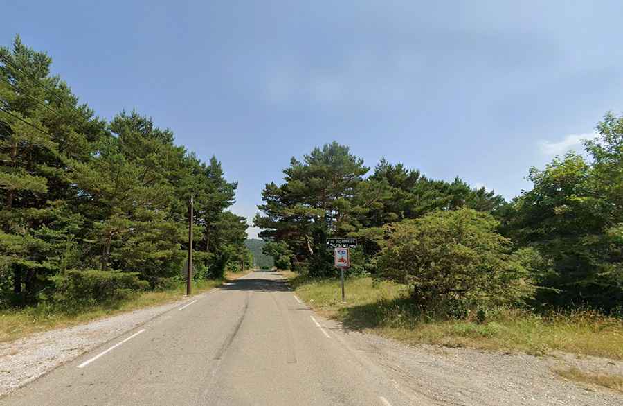 Where is Col du Ferrier?