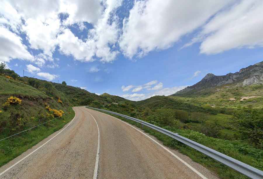 Where is Collada de Carmenes?