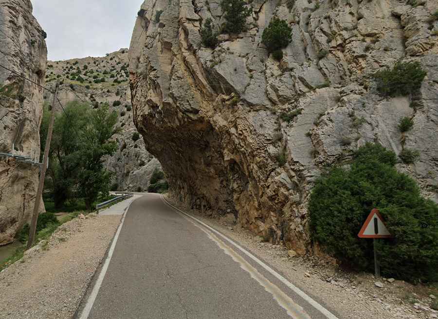 Where is Desfiladero de Aliaga?