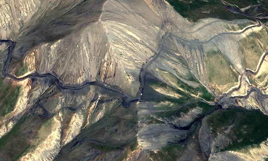 Where is Gydzhen Pass?