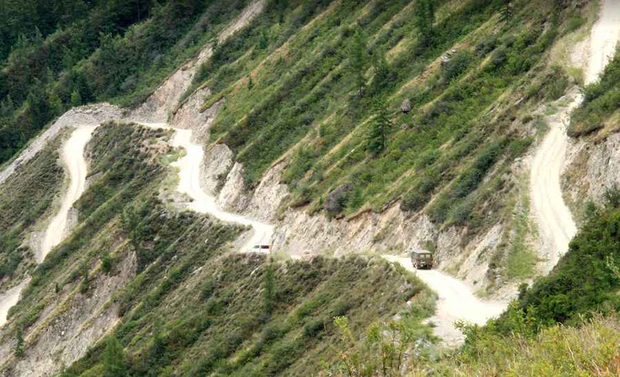 Where is Katu-Yaryk Pass?