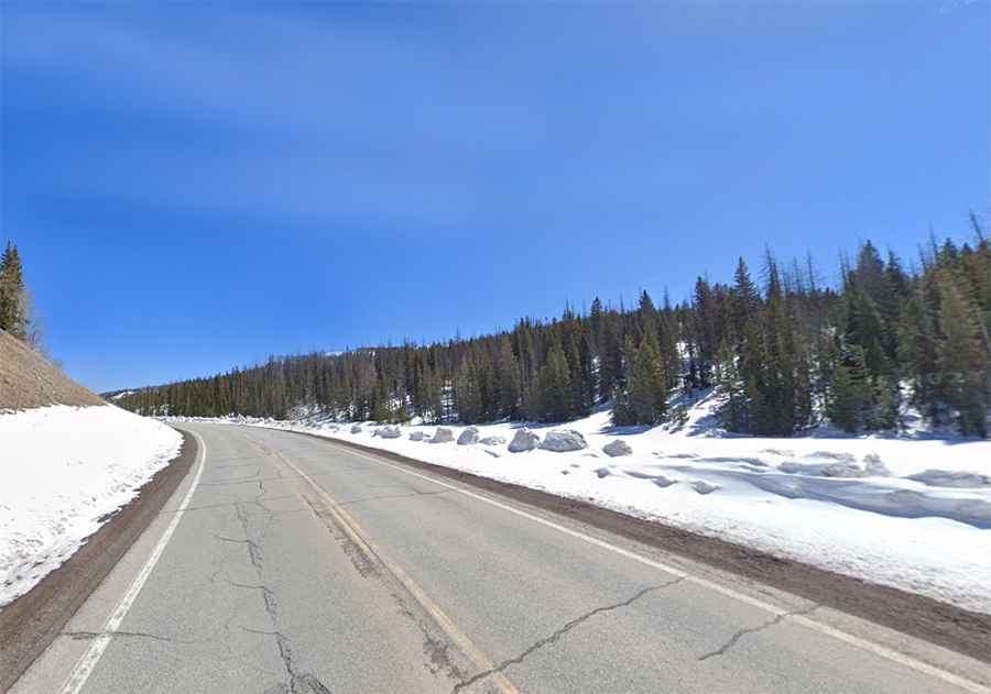 Where is La Manga Pass?