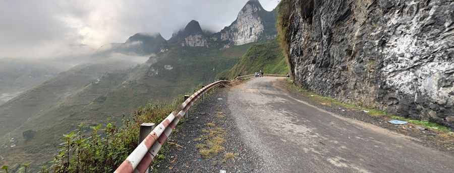 Where is Ma Pi Leng Pass?