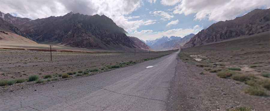 Where is Nayzatash Pass?