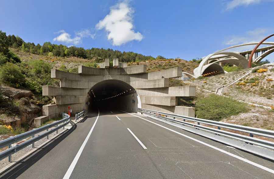 Where is Puerto de Monrepós?