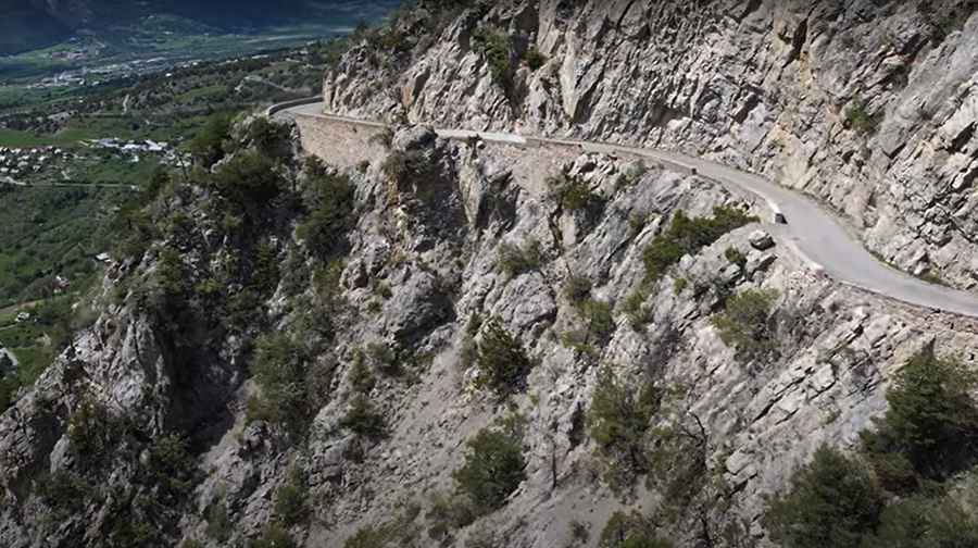 Where is Route de Gros?