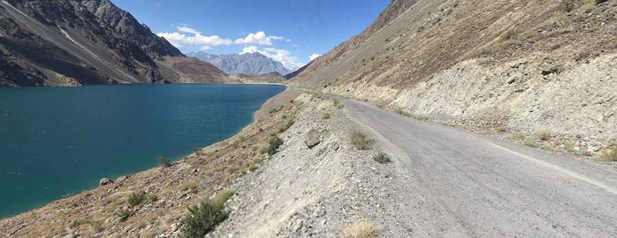 Where is Satpara Lake?