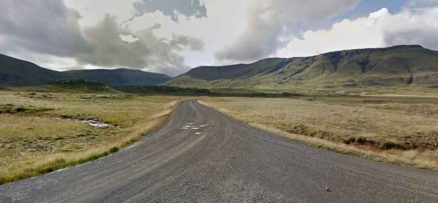 Where is Svinaskard Pass?