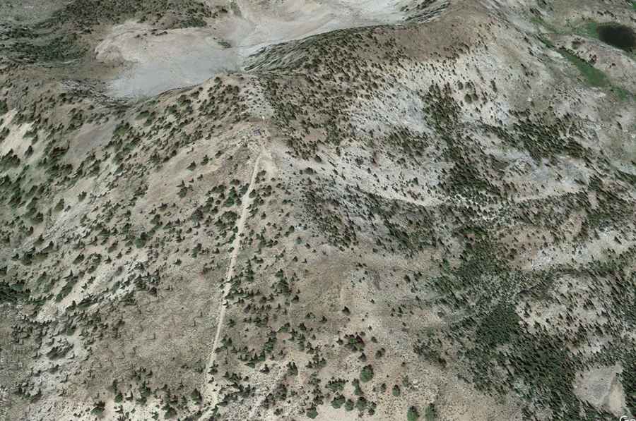 Where is Swanholm Peak?