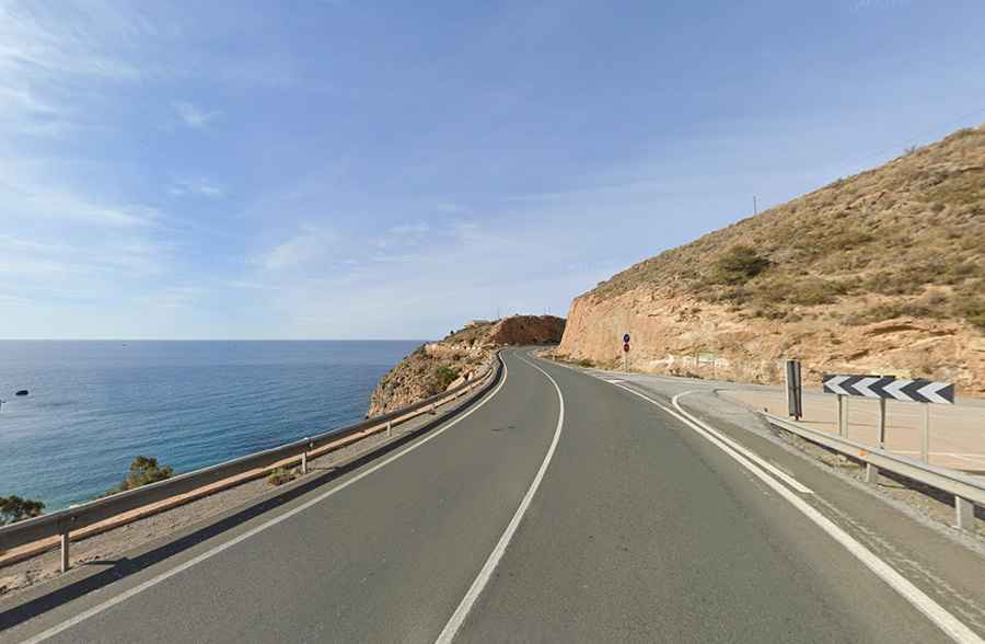Where is the road from Nerja to La Rábita located?