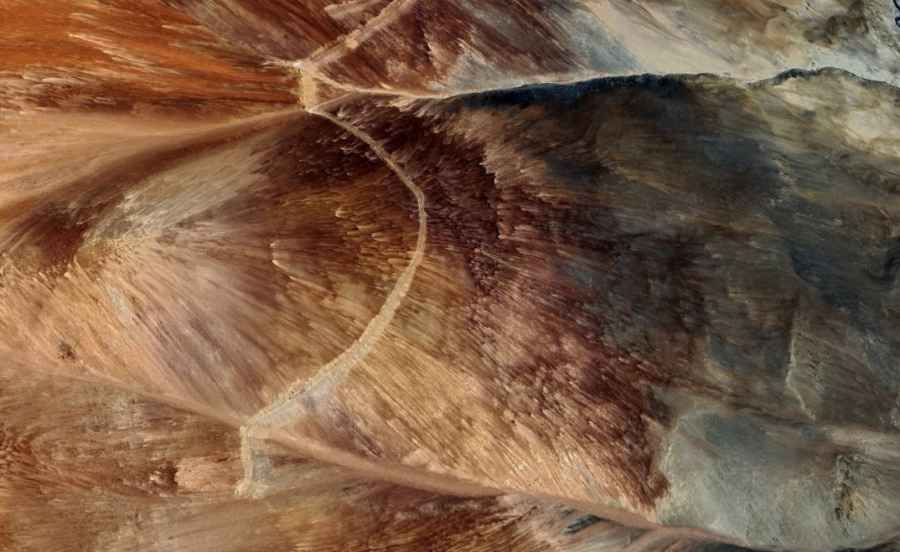 Where is the road to Muling La?