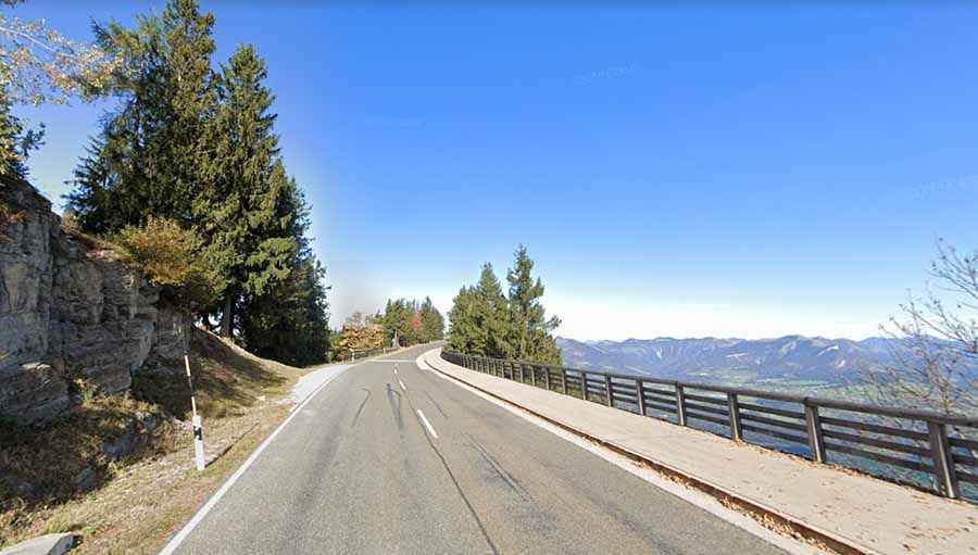 Where is the Rossfeld Panorama Strasse?