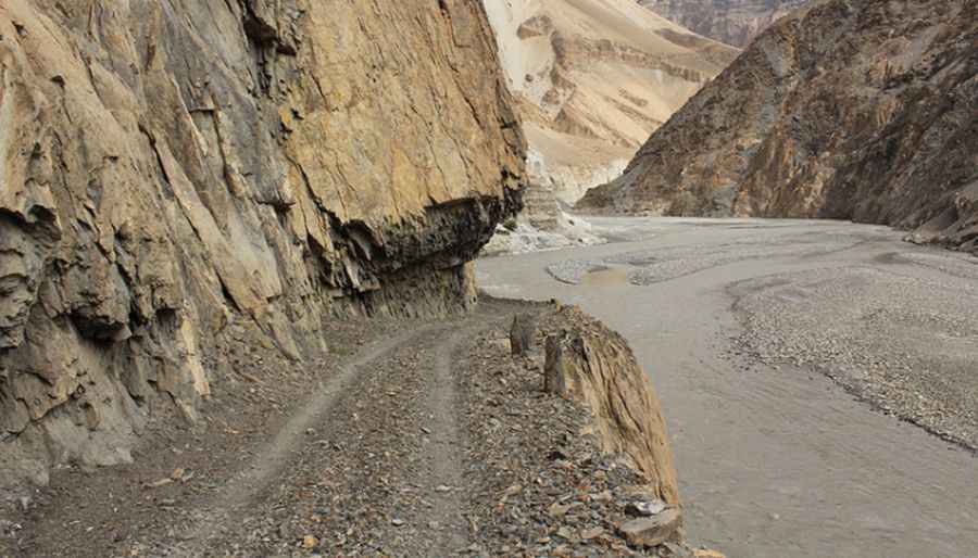 Where is the Shimshal Valley Road?