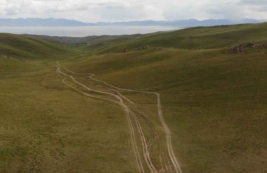 Where is Tuz-Ashuu Pass?