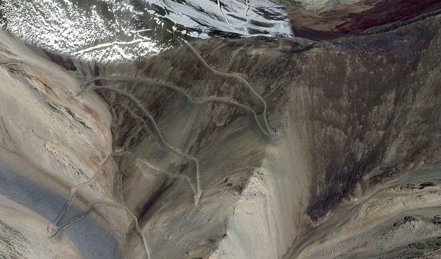 Where is Veshab Pass?