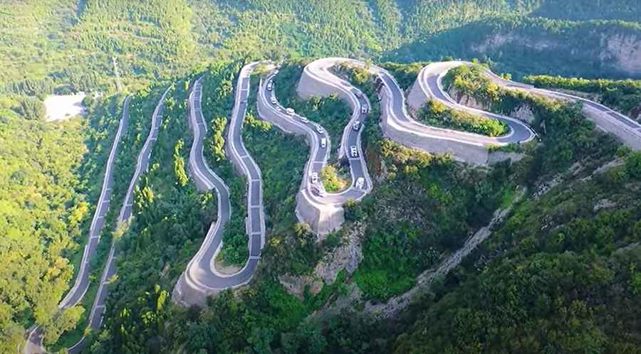 Yangtianshan Panshan Road is not recommended if you’re prone to car sickness
